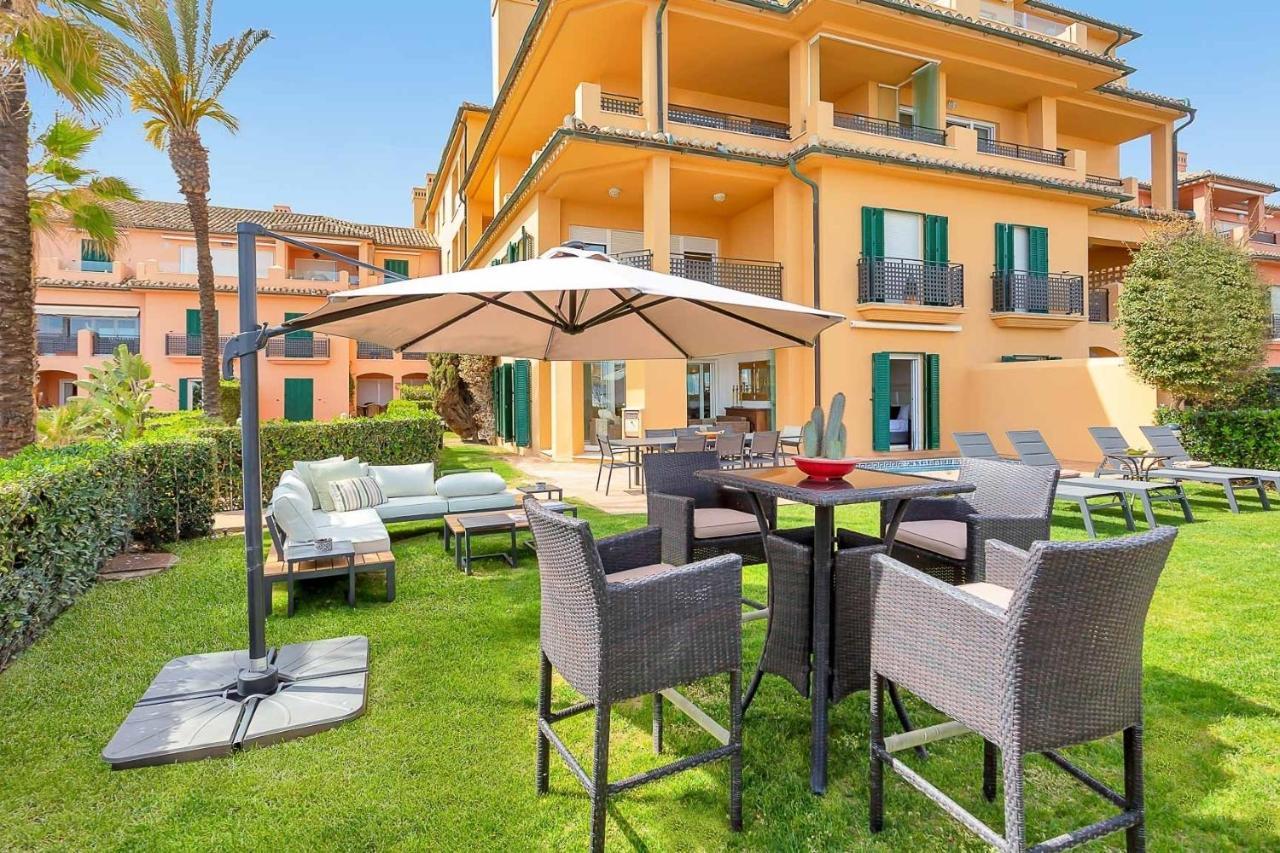 Yolo Spaces - Sotogrande - Puerto Boutique Apartment Exterior foto